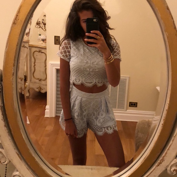 Tops - LACE L’ATISTE TWO PIECE SET!!